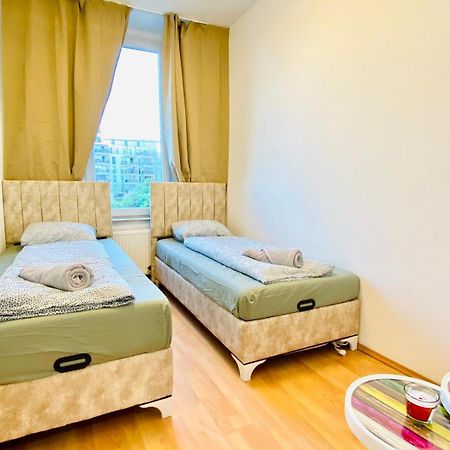 Bright 5Br Shared Apartment W Great Transport Link Vienne Extérieur photo