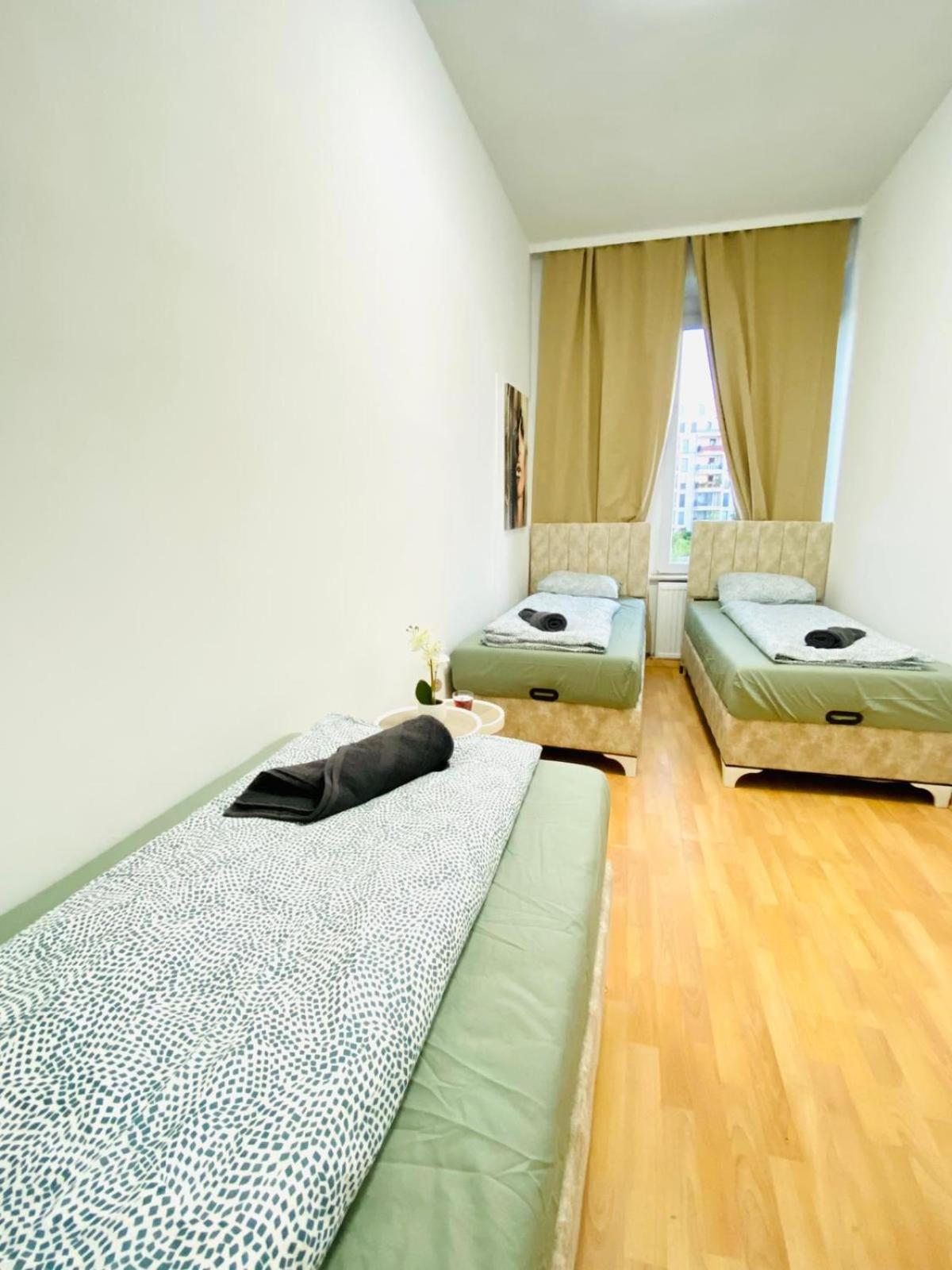 Bright 5Br Shared Apartment W Great Transport Link Vienne Extérieur photo