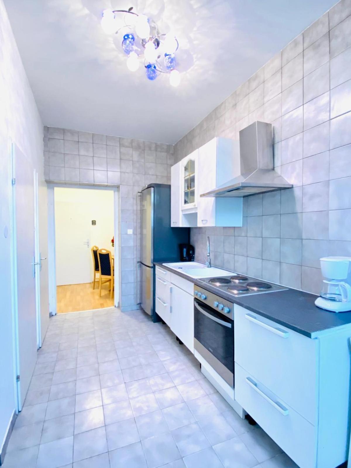 Bright 5Br Shared Apartment W Great Transport Link Vienne Extérieur photo