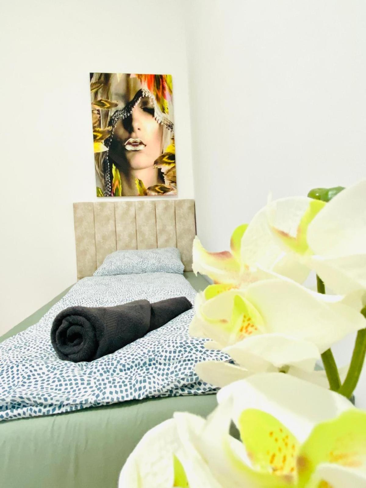 Bright 5Br Shared Apartment W Great Transport Link Vienne Extérieur photo