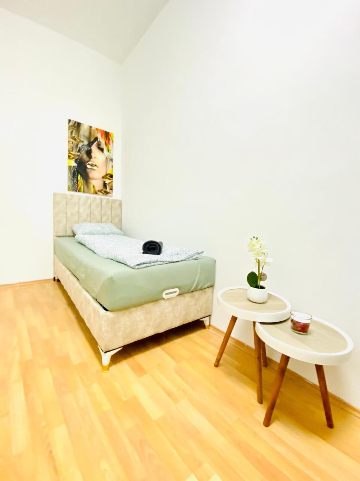 Bright 5Br Shared Apartment W Great Transport Link Vienne Extérieur photo