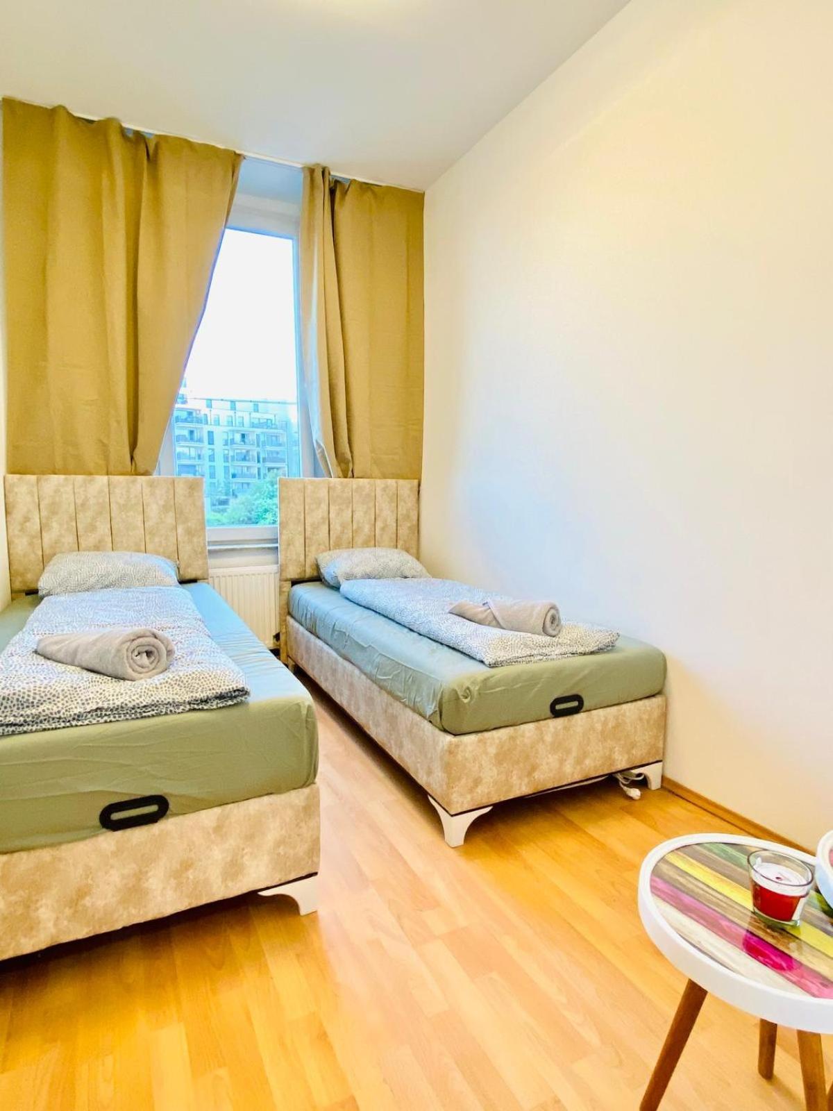 Bright 5Br Shared Apartment W Great Transport Link Vienne Extérieur photo